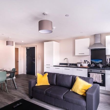 Modern & Spacious 2 Bed Apartment In 맨체스터 외부 사진